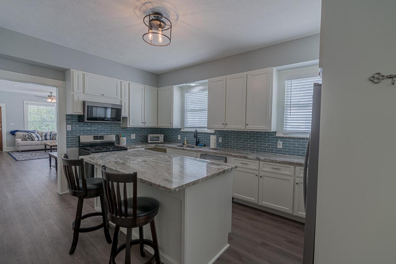 Uptown Cottage Newly Updated Home Near The Strand Galveston Harbor And Utmb Eksteriør bilde